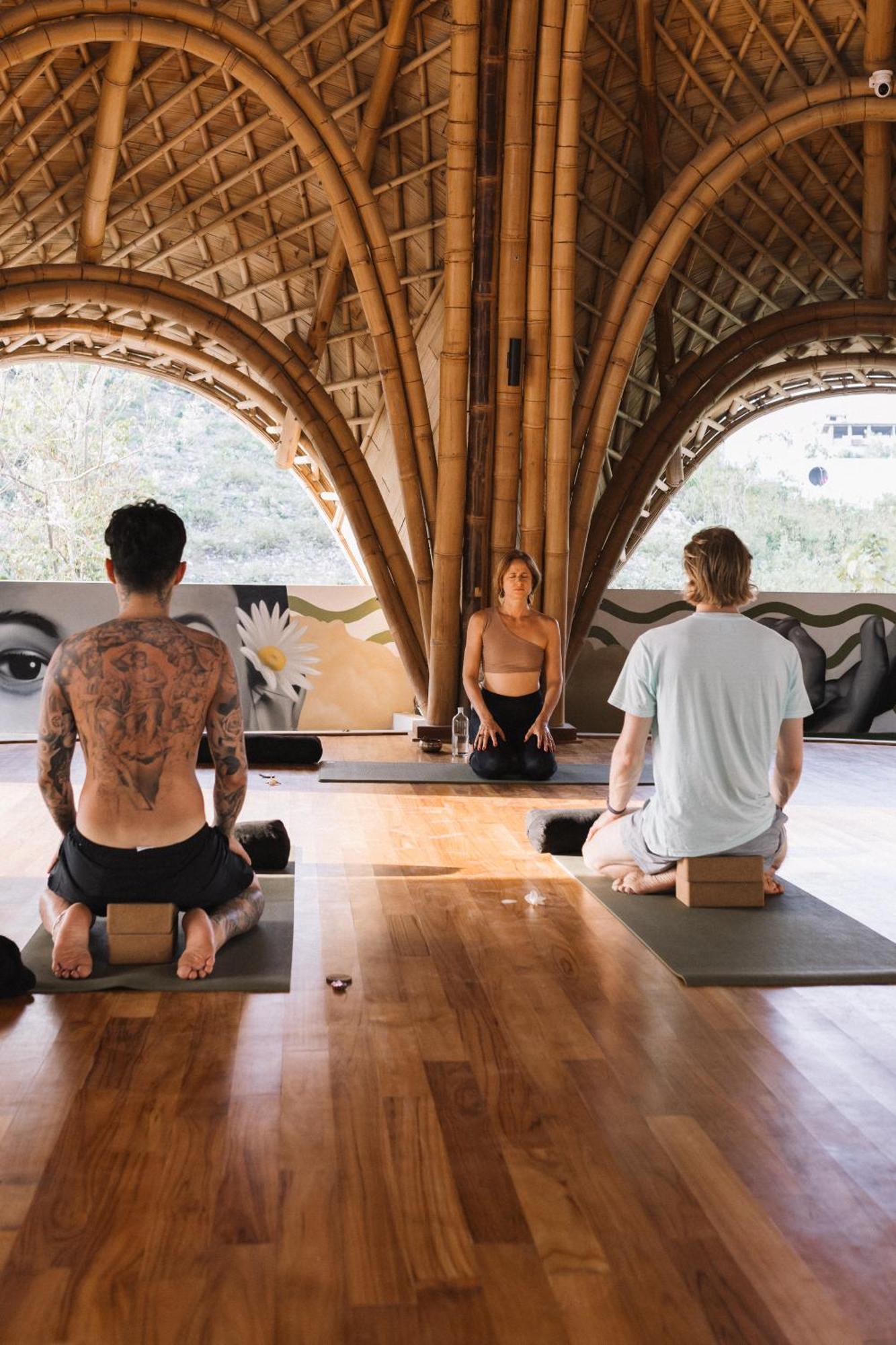 Mantra Wellness Center Hotel Uluwatu Екстериор снимка