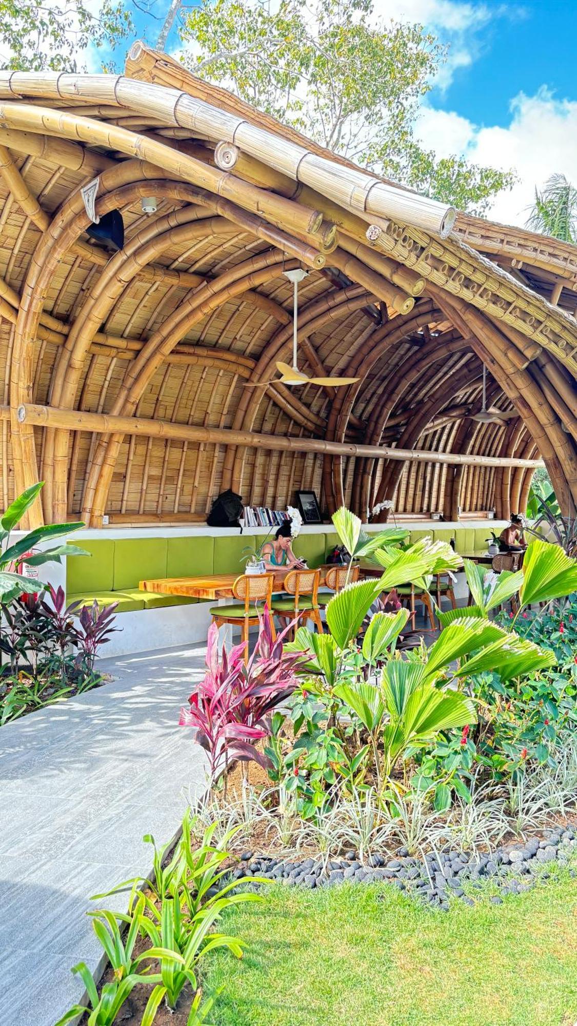 Mantra Wellness Center Hotel Uluwatu Екстериор снимка